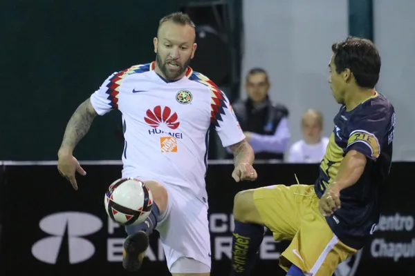 El naturalizado mexicano se mostró feliz por el trabajo de su ex compañero.