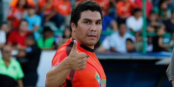 El paraguayo fue intercepatado en el Aeropuerto Internacional de la Ciudad de México, donde declara que están preparando su bioserie.