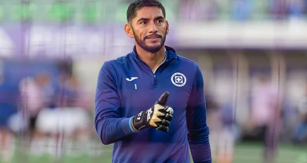 El portero señaló que su tiempo en el Tri ha terminado y que ve que se debe dar paso a nuevas generaciones.