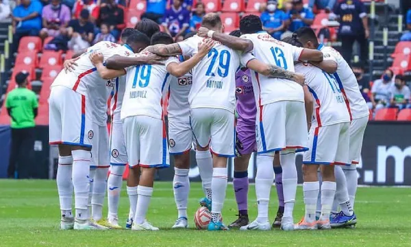 El ‘Potro’ debe estar teniendo dolores de cabeza para armar su once titular.