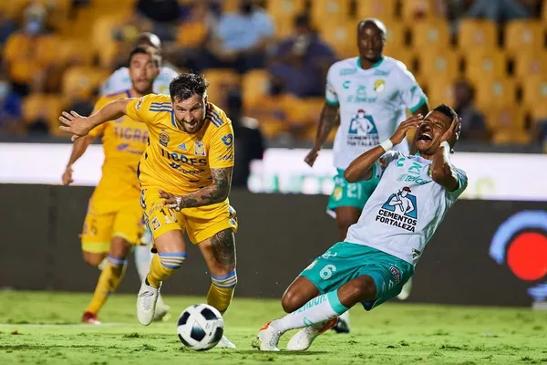 El primer encuentro de la ronda de Semifinales del torneo de clubes más importante de la zona.