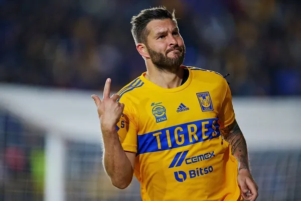 El primero de los dos Clásicos que se disputarán en éste día.