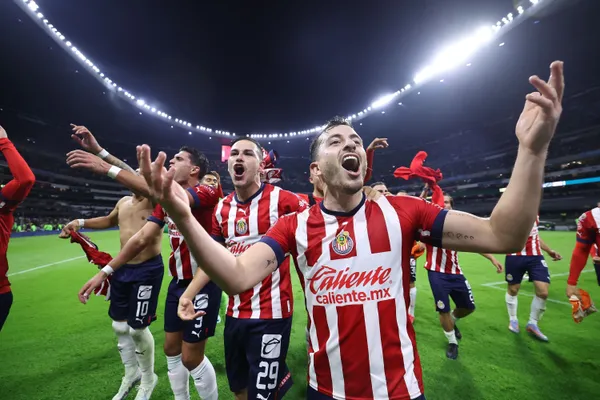 El Rebaño Sagrado juega el partido más importante de la temporada.