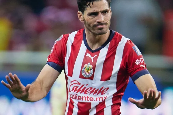 El Rebaño Sagrado quiere dar la campanada frente al odiado rival.