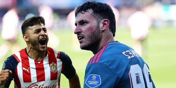 El salario que ganaría Alexis Vega y llegará Ves ahorita a diferencia de Santiago Giménez