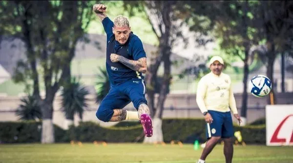 El tanto del delantero de las Águilas en su regreso a las prácticas