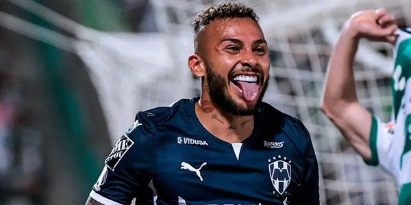 El trato a los jugadores en Rayados no es el mismo y así lo demuestra Duván Vergara.