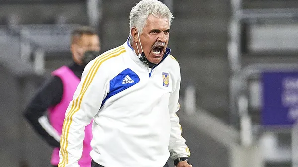 El Tuca Ferretti una vez más se vio reacio a modificar mucho su planteamiento inicial.