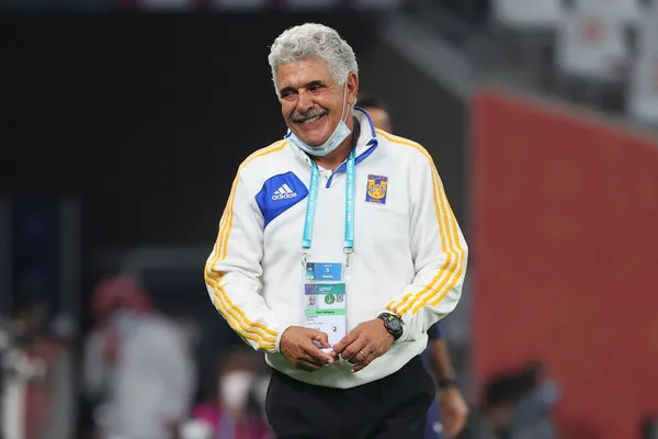 El Tuca no está preocupado por las críticas de la prensa y la afición.