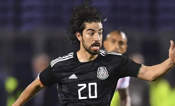 El volante mexicano quiere regresar a la Selección pero si no toma esta decisión, será muy difiícil que lo tomen en cuenta