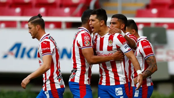 En Chivas han puesto los ojos sobre Erick Aguirre, pero dejarían ir a una de sus estrellas.