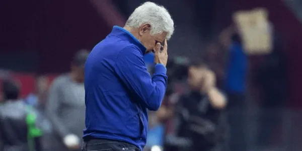 En Cruz Azul, Ricardo Ferretti fracasó rotundamente y ahora terminaría dirigiendo a otro equipo