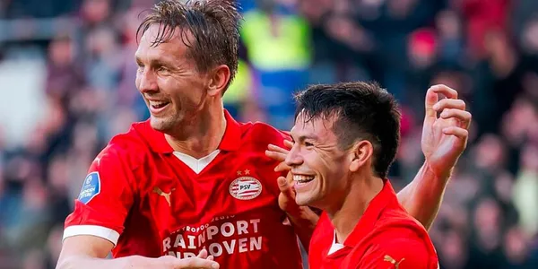 En el PSV revelan por qué se le vio bien a Hirving Lozano en su patido ante Ajax