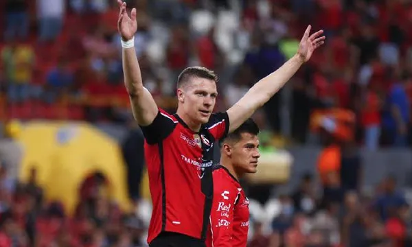 En la Perla del Pacífico, huele a duelo directo por el repechaje del torneo.