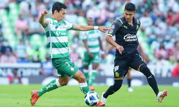 En la Perla Tapatía, se juega un partido de alto nivel, entre dos equipos que ahora mismo, pelean por un puesto en el repechaje.