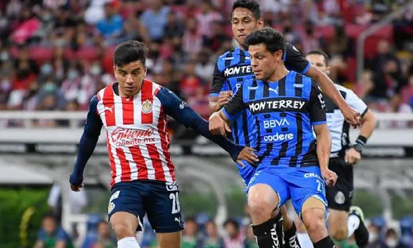En su última visita, Rayados hizo que saliera el DT de Chivas, ¿volverá a pasar?
