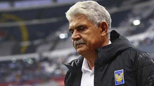 En Tigres ya no soportan a Ricardo Ferrtti y este entrenador es el candidato número uno para reemplazarlo.