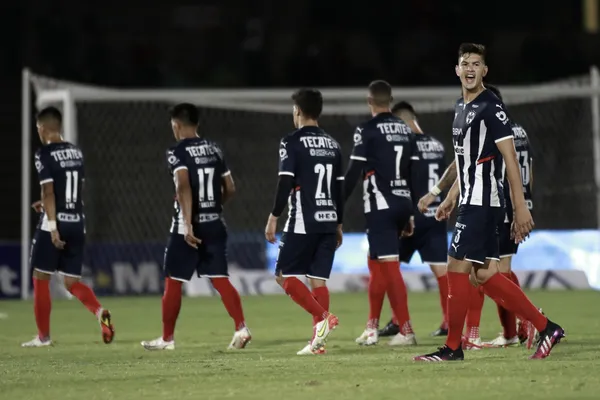 En un cambio repentino e inesperado, Monterrey termina con su buena racha ante Ferretti y Tigres los puede terminar de aplastar