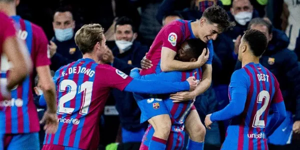 En un partido para el olvido, el cuadro catalán logró una vital victoria y tuvo a un jugador criticado como su principal figura