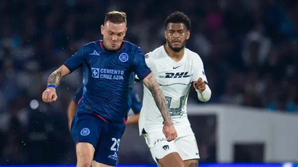 Enfrentamiento entre Cruz Azul y Pumas