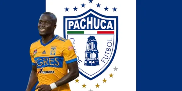 Énner Valencia junto al escudo de Pachuca / FOTO AS MÉXICO