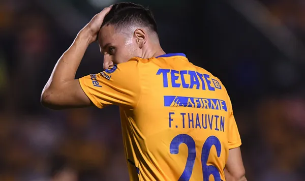 Entre Santos y Tigres se disputan la liguilla del fútbol mexicano, pero comparten también dos refuerzos europeos que no dieron la talla