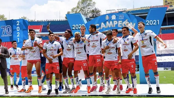 Equipo Campeón del Irapuato (Foto: Sol de México)