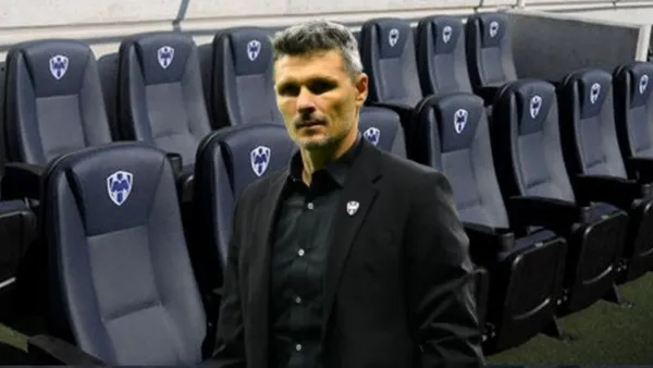 Era banca en Rayados, ahora nadie lo sacaría del XI