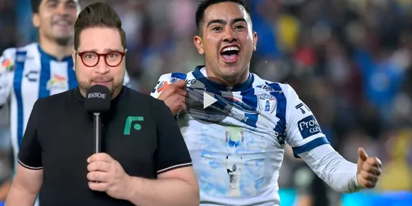 Erick Sánchez festejando con la playera de Pachuca (Fuente: Diario Récord)