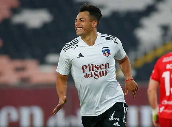 Es habitual en selección e iría al banquillo con la de Morales