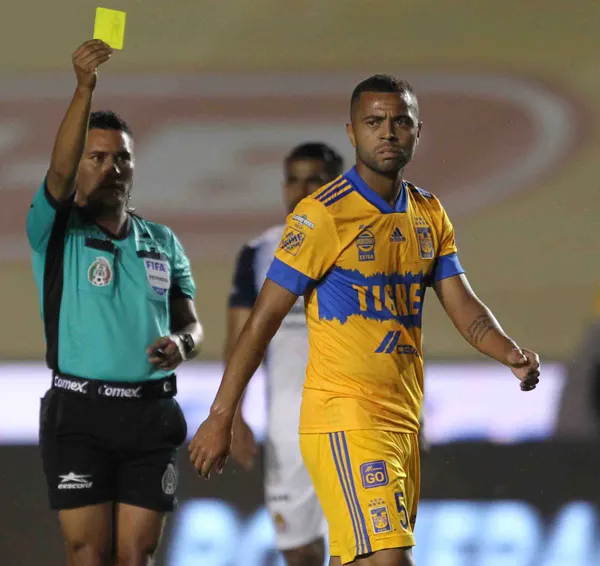 Este ex -jugador de Tigres reveló la cantidad que se le descontaba por cada amonestación recibida.
