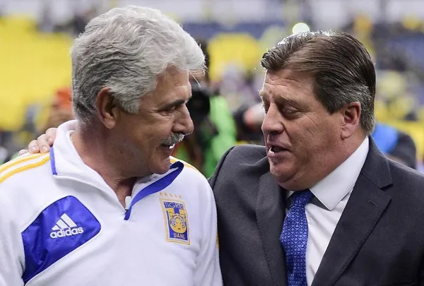 Este miércoles Miguel Herrera debuta con Tigres ante Chivas, en un duelo amistoso donde lanza su primer once y las diferencias que tiene con lo que ponía Ricardo Ferretti.