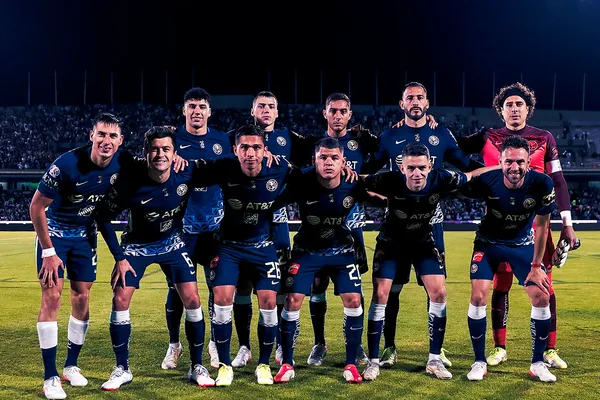 Federico Viñas fue duramente criticado por José Ramón Fernández, pero no fue el único del partido entre Pumas y América que habría reprobado con su actuación.