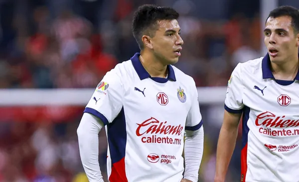 Fernando Beltrán en juego con las Chivas de Guadalajara (Fuente: Mexsports)