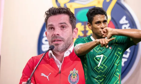 Fernando Gago hablando en conferencia de prensa (Fuente: Mexsports)