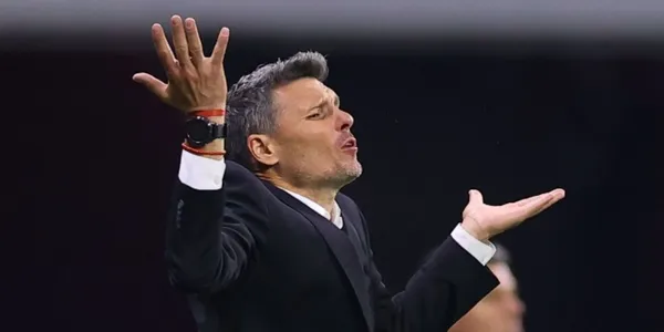 Fernando Ortiz cada vez siente más presión en el América.