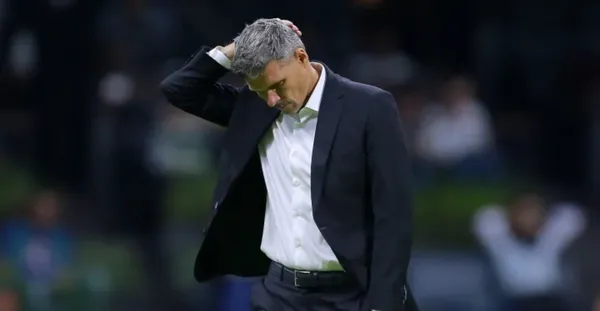 Fernando Ortiz le da la vuelta a la Liga MX por la suspensión tras su bronca.