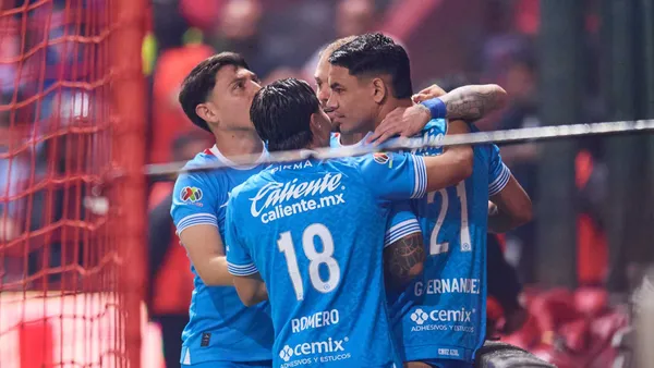 Festejo del gol de Gabriel Fernández en Cruz Azul (Foto: MEXSPORT)