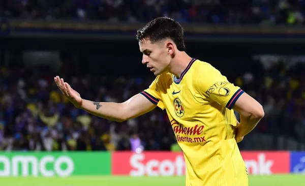 Fidalgo festeja un gol con el combinado del América (Fuente: Mexsports)