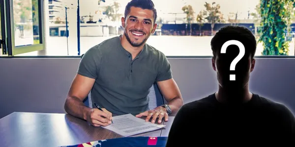 Firma del contrato de Henry Martín con el América / Foto: Mediotiempo