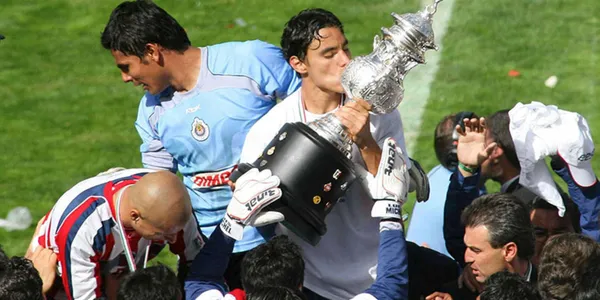 Fue campeón con Chivas y considera que lo único bueno que se llevó fue la prima del campeonato y el salario que cobró en el club