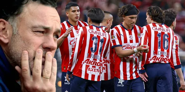 Gabriel Milito junto a futbolistas de Chivas / FOTO YAHOO NOTICIAS