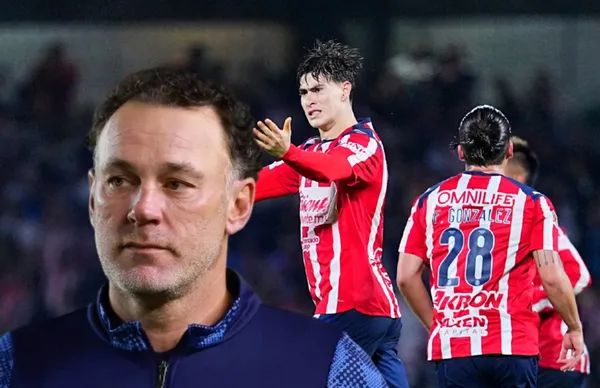 Gabriel Milito y jugadores de Chivas/ Foto Imago 7.