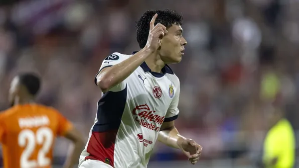 Gabriel Rey le dió el empate a Chivas y salvó el honor de García | Foto: Mexsport