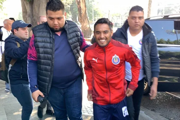 Gallo muestra sus ganas de estar en Chivas