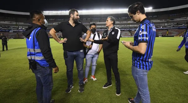 Gallos Blancos está a una firma de estar en su nueva casa.