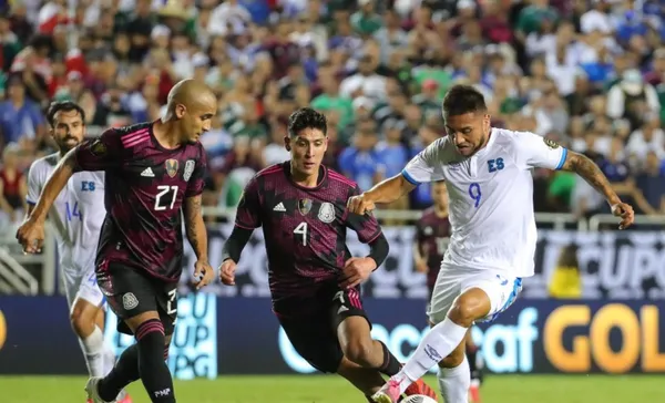 Ganó la selección mexicana y sigue como líder