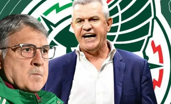 Gerardo Martino con chamarra de la selección, a la derecha, Aguirre dirige (Fuente: Medio Tiempo)
