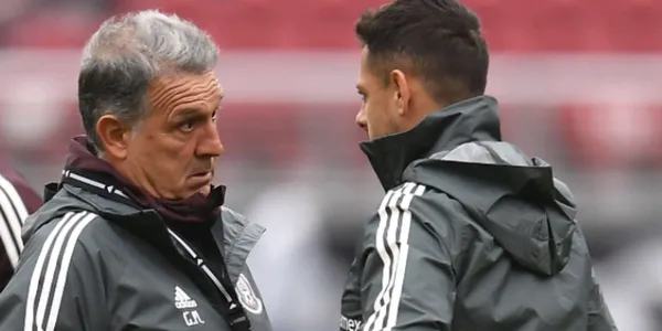 Gerardo Martino estaría considerando levantarle el veto a Javier Hernández, esto provocaría la salida de 3 jugadores