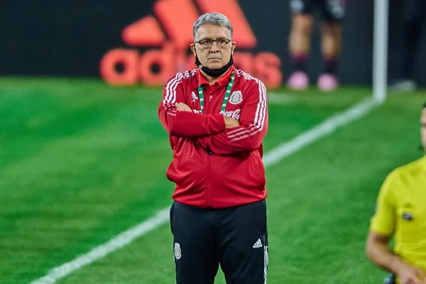 Gerardo Martino haría bajarse del Tri a otro futbolista por no darle oportunidades.